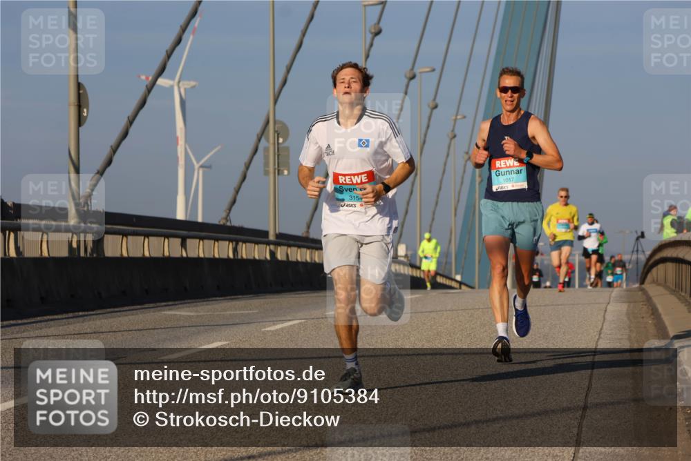 03.10.2025 - Köhlbrandbrückenlauf Strokosch-Dieckow http://msf.ph/oto/9105384 03.10.2025 09:33:02 Position 2 3154, 1017 meine-sportfotos.de