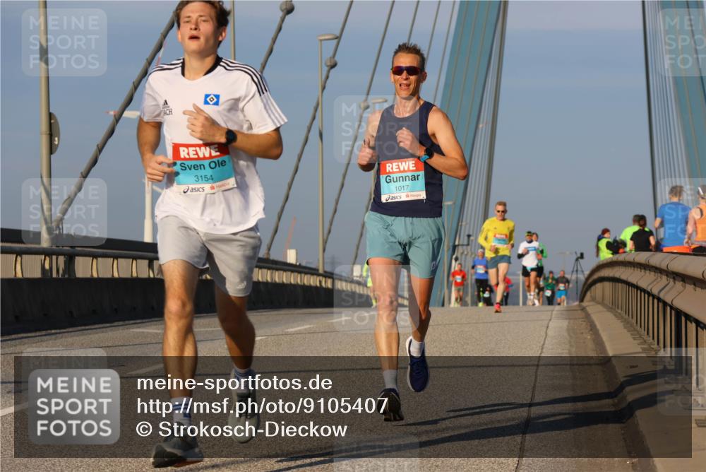 03.10.2025 - Köhlbrandbrückenlauf Strokosch-Dieckow http://msf.ph/oto/9105407 03.10.2025 09:33:03 Position 2 3154, 1017 meine-sportfotos.de