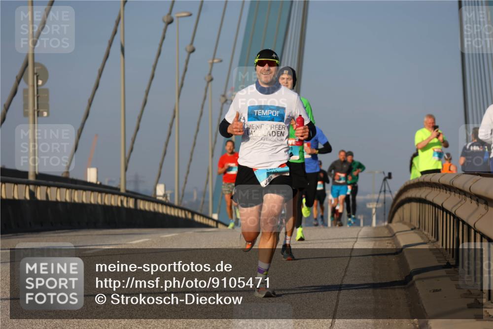 03.10.2025 - Köhlbrandbrückenlauf Strokosch-Dieckow http://msf.ph/oto/9105471 03.10.2025 09:33:16 Position 2 8740 meine-sportfotos.de
