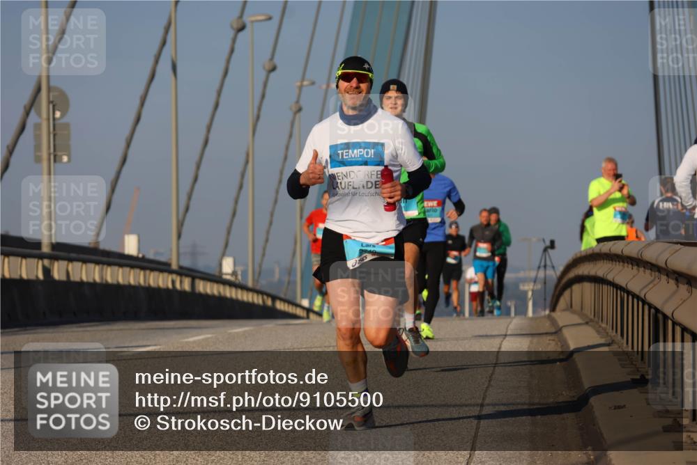03.10.2025 - Köhlbrandbrückenlauf Strokosch-Dieckow http://msf.ph/oto/9105500 03.10.2025 09:33:17 Position 2 3240 meine-sportfotos.de