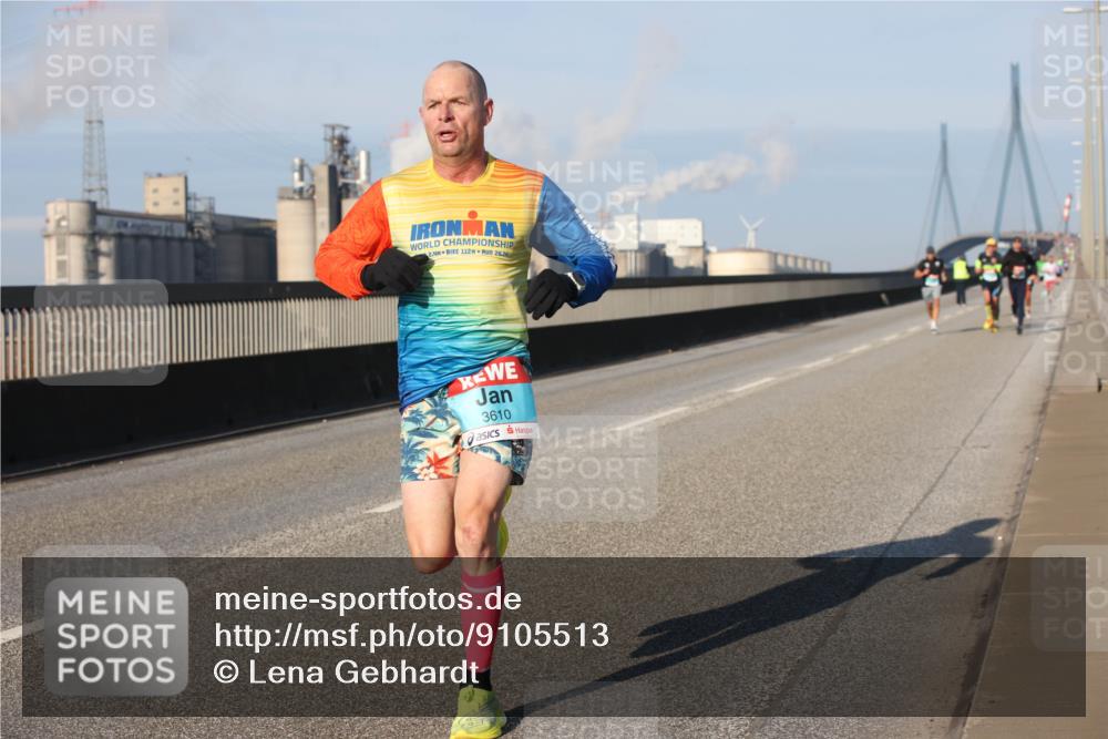 03.10.2025 - Köhlbrandbrückenlauf Lena Gebhardt http://msf.ph/oto/9105513 03.10.2025 09:39:00 Position 2 2, 4, 112, 262, 3610 meine-sportfotos.de