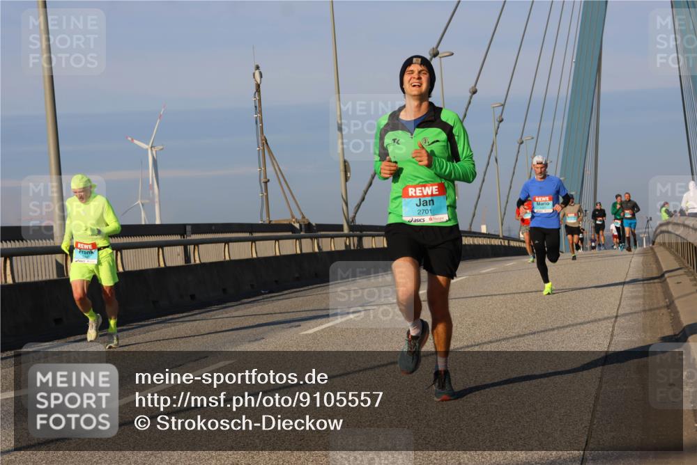 03.10.2025 - Köhlbrandbrückenlauf Strokosch-Dieckow http://msf.ph/oto/9105557 03.10.2025 09:33:22 Position 2 2701 meine-sportfotos.de