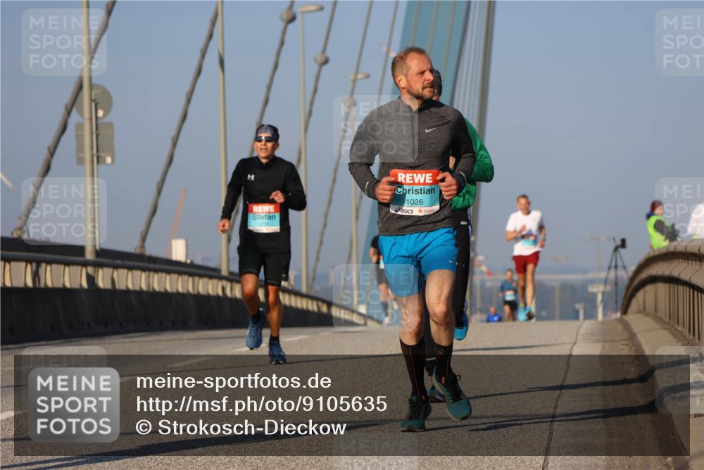 03.10.2025 - Köhlbrandbrückenlauf Strokosch-Dieckow http://msf.ph/oto/9105635 03.10.2025 09:33:29 Position 2 1026 meine-sportfotos.de
