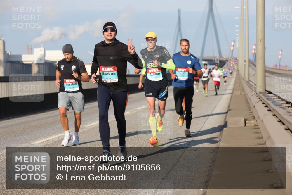 03.10.2025 - Köhlbrandbrückenlauf Lena Gebhardt http://msf.ph/oto/9105656 03.10.2025 09:39:07 Position 2 3629, 1019, 5, 1055, 3756 meine-sportfotos.de