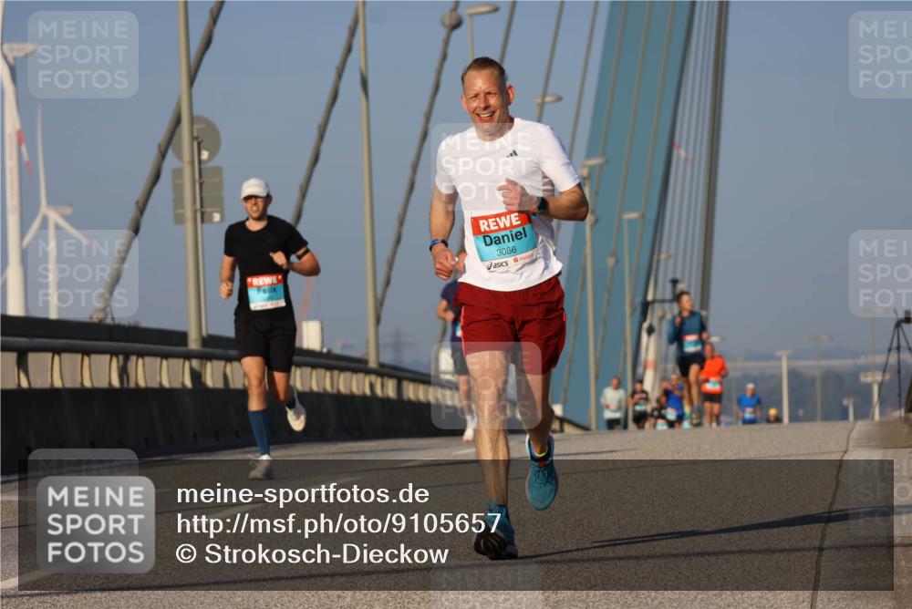 03.10.2025 - Köhlbrandbrückenlauf Strokosch-Dieckow http://msf.ph/oto/9105657 03.10.2025 09:33:41 Position 2 3086 meine-sportfotos.de