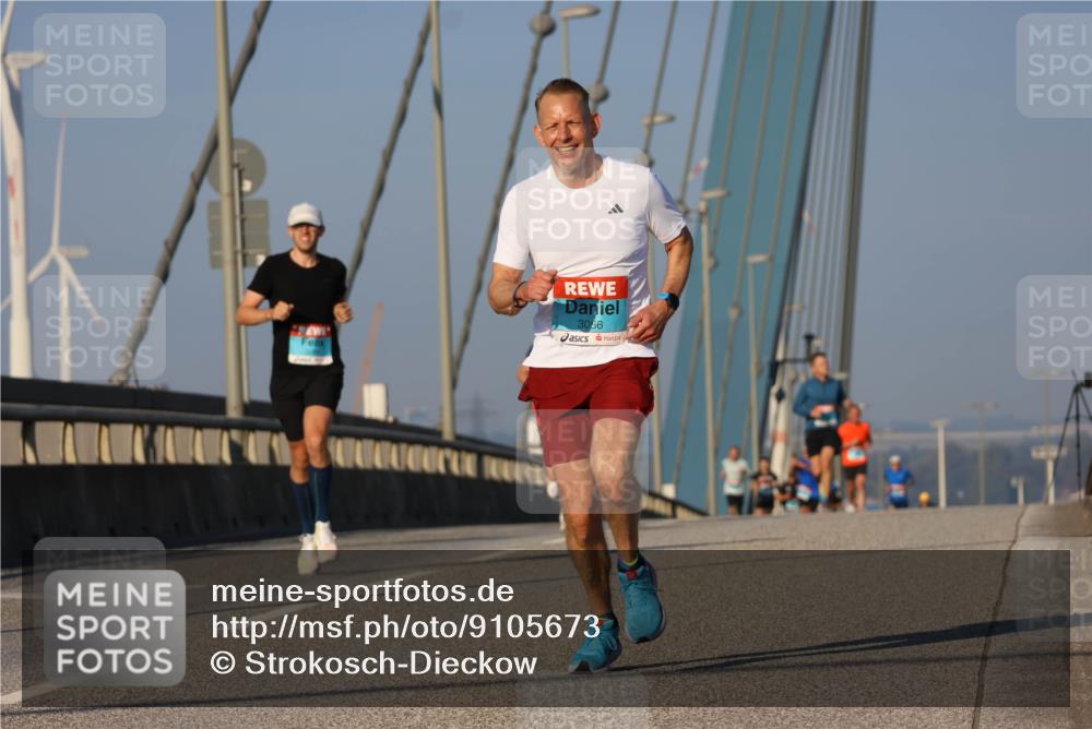 03.10.2025 - Köhlbrandbrückenlauf Strokosch-Dieckow http://msf.ph/oto/9105673 03.10.2025 09:33:41 Position 2 3086 meine-sportfotos.de