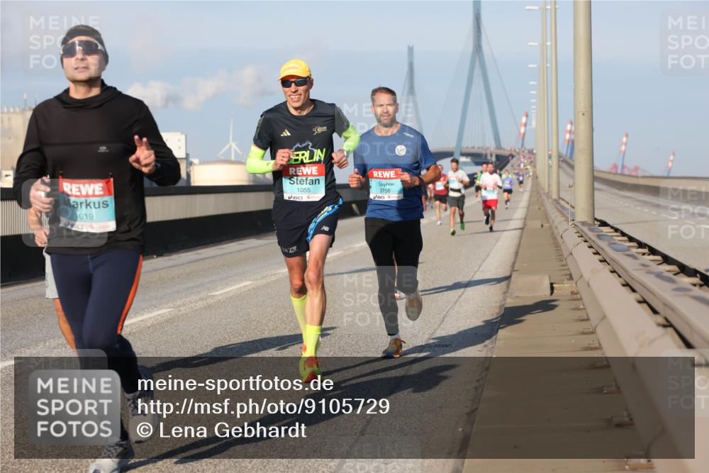 03.10.2025 - Köhlbrandbrückenlauf Lena Gebhardt http://msf.ph/oto/9105729 03.10.2025 09:39:08 Position 2 019, 1055, 3756 meine-sportfotos.de