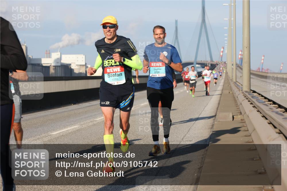 03.10.2025 - Köhlbrandbrückenlauf Lena Gebhardt http://msf.ph/oto/9105742 03.10.2025 09:39:08 Position 2 1055, 3756 meine-sportfotos.de