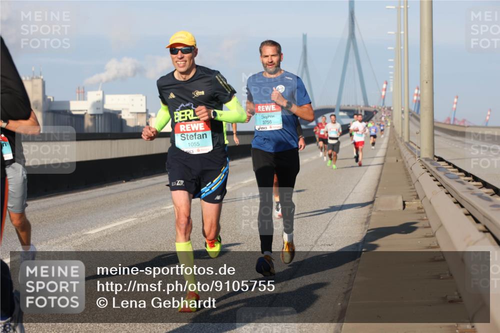 03.10.2025 - Köhlbrandbrückenlauf Lena Gebhardt http://msf.ph/oto/9105755 03.10.2025 09:39:09 Position 2 1055, 3756 meine-sportfotos.de