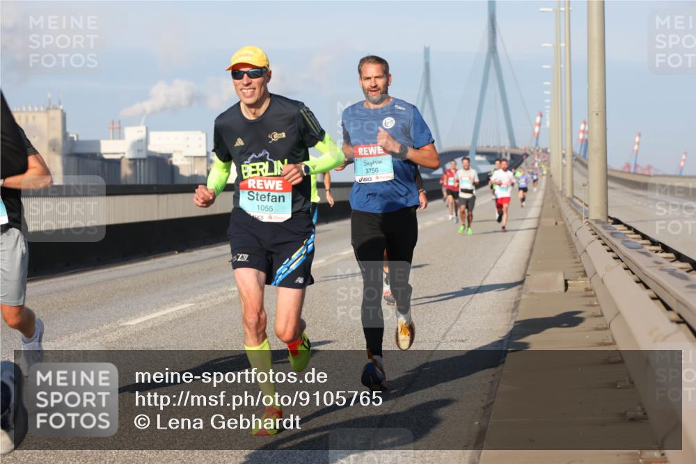 03.10.2025 - Köhlbrandbrückenlauf Lena Gebhardt http://msf.ph/oto/9105765 03.10.2025 09:39:09 Position 2 50, 1055, 3756, 27 meine-sportfotos.de
