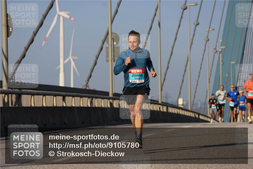 03.10.2025 - Köhlbrandbrückenlauf Strokosch-Dieckow http://msf.ph/oto/9105780 03.10.2025 09:33:55 Position 2 3350 meine-sportfotos.de