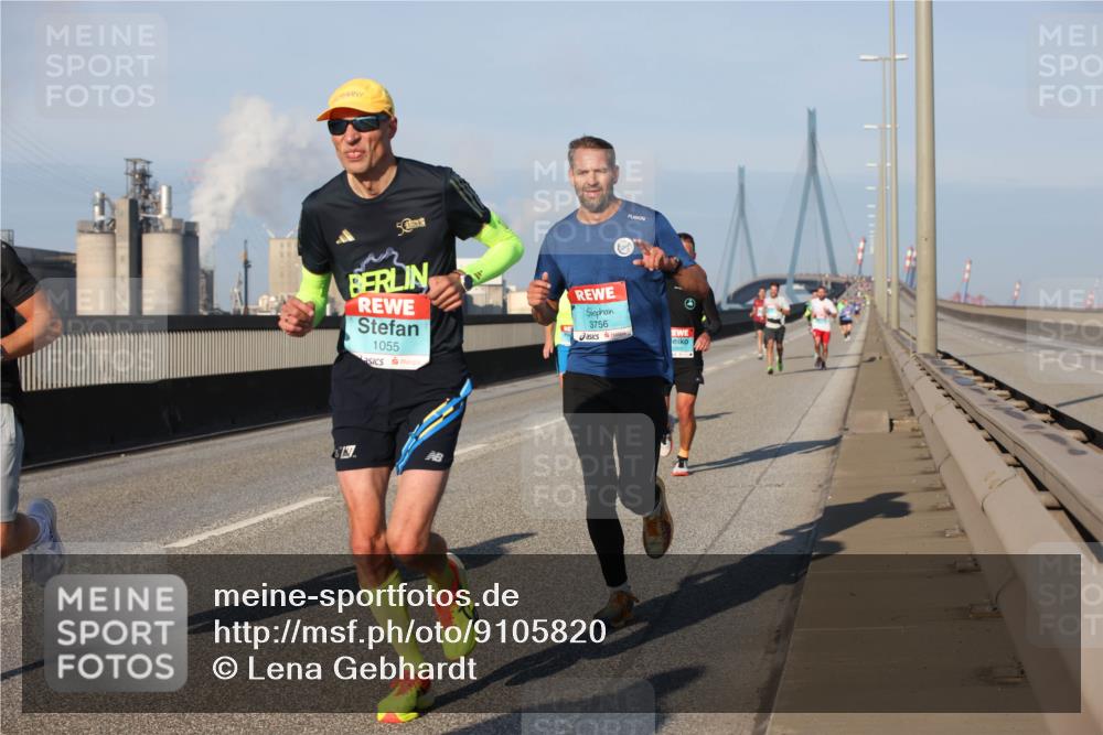 03.10.2025 - Köhlbrandbrückenlauf Lena Gebhardt http://msf.ph/oto/9105820 03.10.2025 09:39:09 Position 2 1055, 3756 meine-sportfotos.de