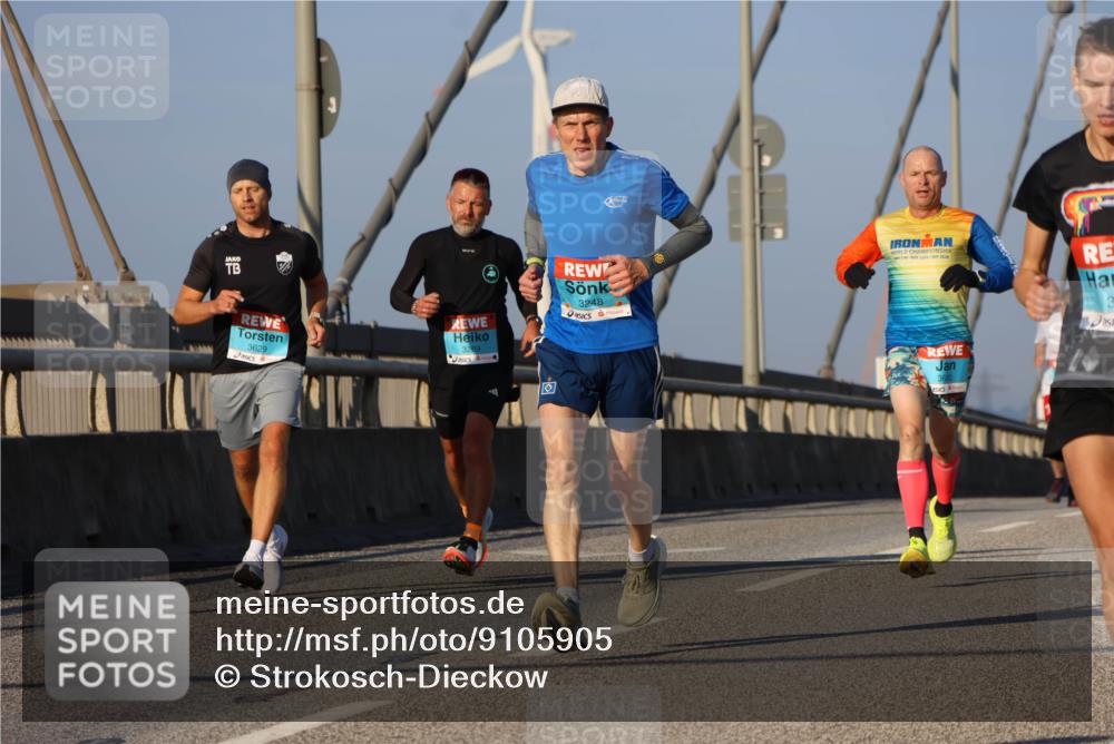 03.10.2025 - Köhlbrandbrückenlauf Strokosch-Dieckow http://msf.ph/oto/9105905 03.10.2025 09:34:14 Position 2 3248, 3629, 3269, 1000 meine-sportfotos.de