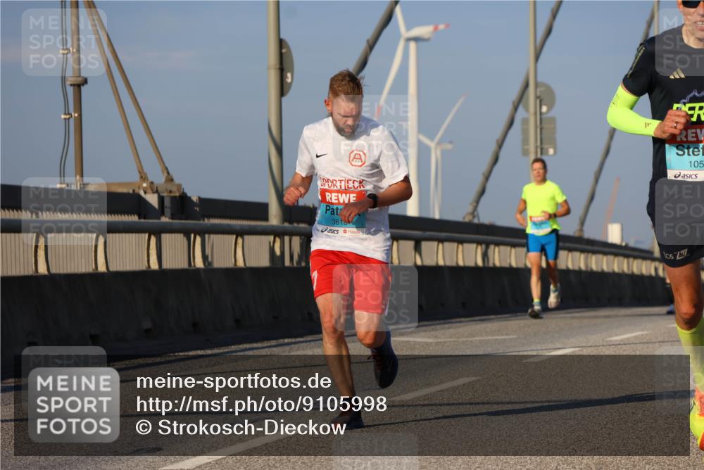 03.10.2025 - Köhlbrandbrückenlauf Strokosch-Dieckow http://msf.ph/oto/9105998 03.10.2025 09:34:23 Position 2 3618, 105 meine-sportfotos.de