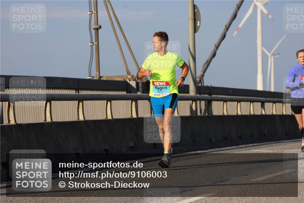 03.10.2025 - Köhlbrandbrückenlauf Strokosch-Dieckow http://msf.ph/oto/9106003 03.10.2025 09:34:28 Position 2 3712 meine-sportfotos.de