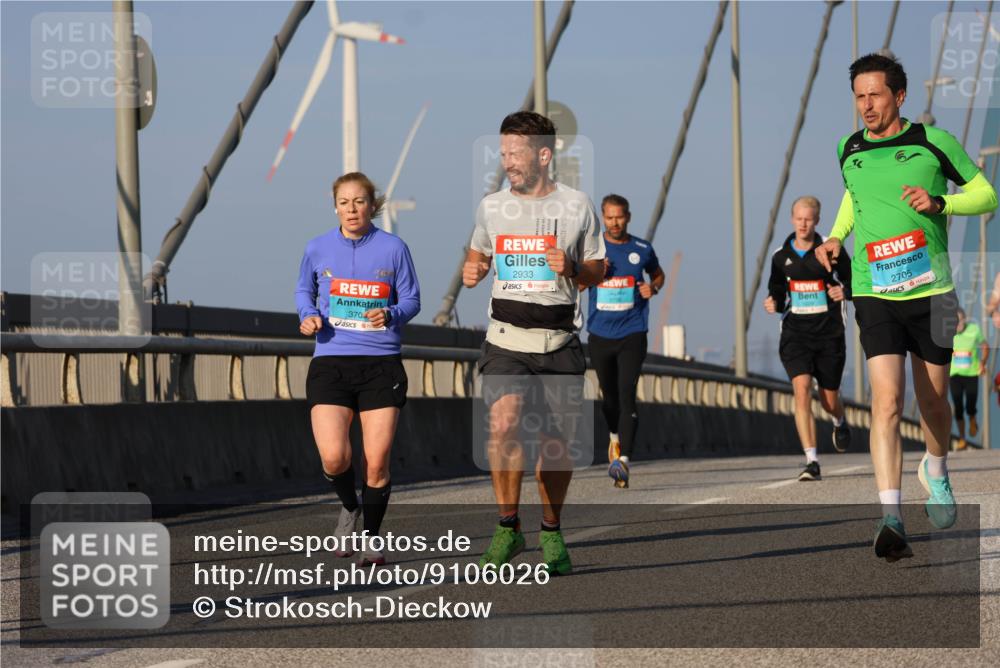 03.10.2025 - Köhlbrandbrückenlauf Strokosch-Dieckow http://msf.ph/oto/9106026 03.10.2025 09:34:30 Position 2 370, 2933, 2705 meine-sportfotos.de