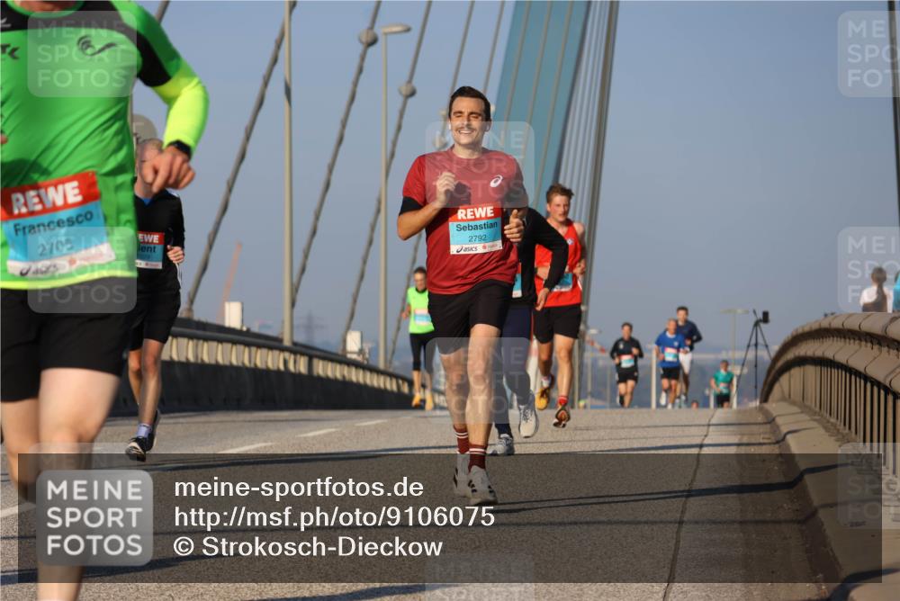 03.10.2025 - Köhlbrandbrückenlauf Strokosch-Dieckow http://msf.ph/oto/9106075 03.10.2025 09:34:33 Position 2 2705, 1029, 2792 meine-sportfotos.de