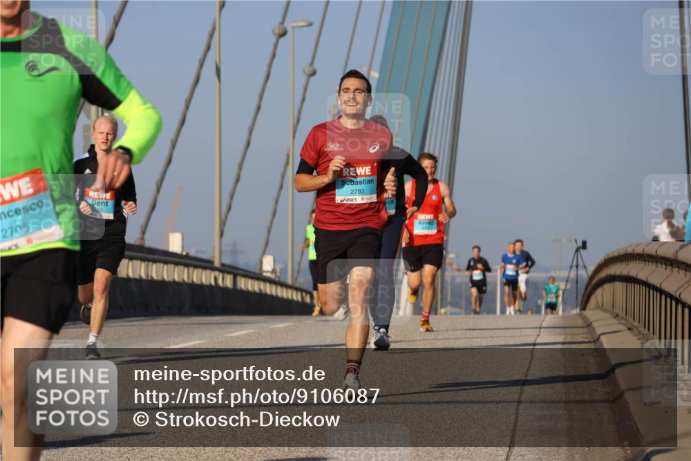 03.10.2025 - Köhlbrandbrückenlauf Strokosch-Dieckow http://msf.ph/oto/9106087 03.10.2025 09:34:33 Position 2 2705, 2792 meine-sportfotos.de