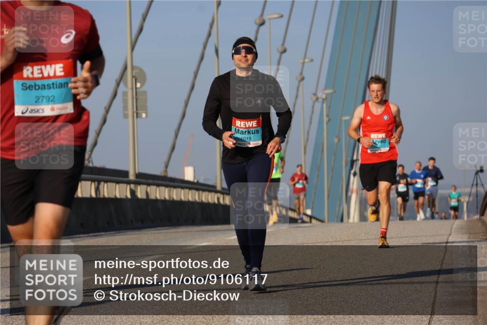03.10.2025 - Köhlbrandbrückenlauf Strokosch-Dieckow http://msf.ph/oto/9106117 03.10.2025 09:34:36 Position 2 2792, 1019 meine-sportfotos.de