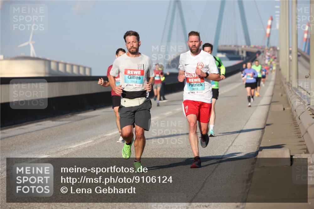 03.10.2025 - Köhlbrandbrückenlauf Lena Gebhardt http://msf.ph/oto/9106124 03.10.2025 09:39:15 Position 2 2933, 3618, 1 meine-sportfotos.de
