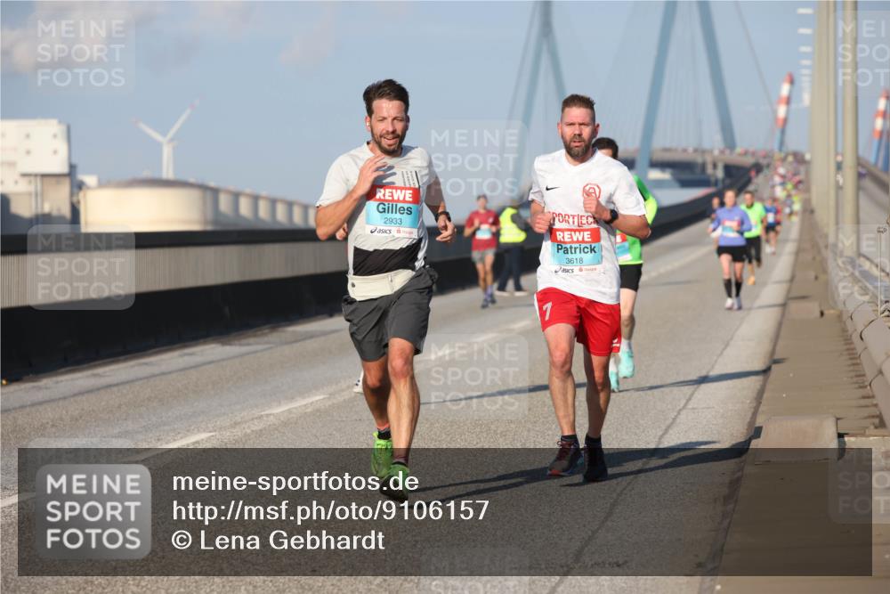 03.10.2025 - Köhlbrandbrückenlauf Lena Gebhardt http://msf.ph/oto/9106157 03.10.2025 09:39:16 Position 2 2933, 3618, 1 meine-sportfotos.de