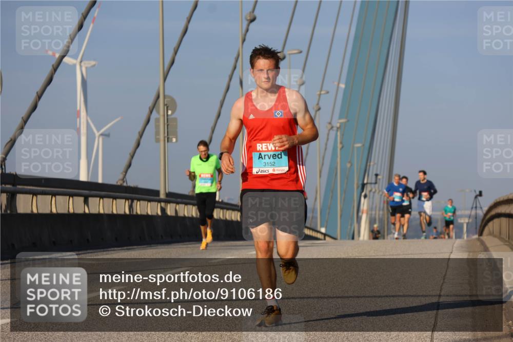 03.10.2025 - Köhlbrandbrückenlauf Strokosch-Dieckow http://msf.ph/oto/9106186 03.10.2025 09:34:40 Position 2 3152 meine-sportfotos.de