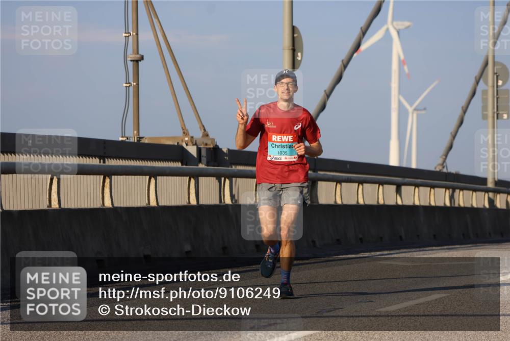 03.10.2025 - Köhlbrandbrückenlauf Strokosch-Dieckow http://msf.ph/oto/9106249 03.10.2025 09:34:53 Position 2 1035 meine-sportfotos.de