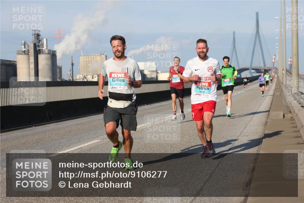 03.10.2025 - Köhlbrandbrückenlauf Lena Gebhardt http://msf.ph/oto/9106277 03.10.2025 09:39:18 Position 2 2933, 3618 meine-sportfotos.de
