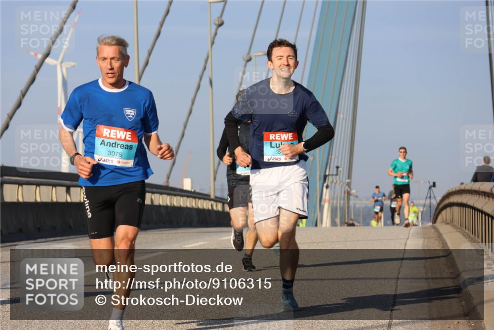 03.10.2025 - Köhlbrandbrückenlauf Strokosch-Dieckow http://msf.ph/oto/9106315 03.10.2025 09:34:55 Position 2 3078 meine-sportfotos.de