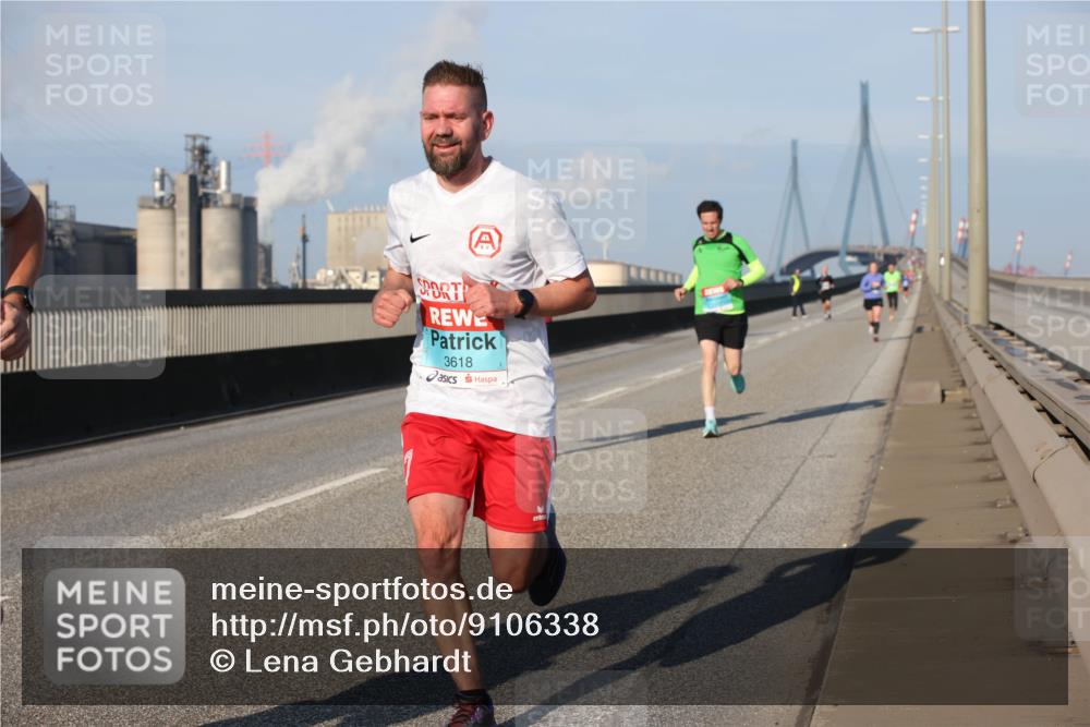03.10.2025 - Köhlbrandbrückenlauf Lena Gebhardt http://msf.ph/oto/9106338 03.10.2025 09:39:19 Position 2 3618 meine-sportfotos.de