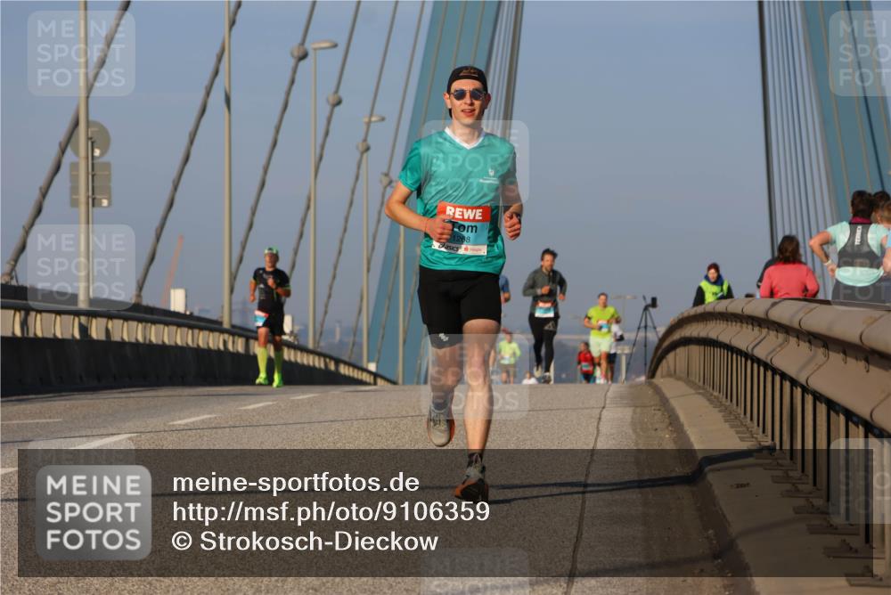 03.10.2025 - Köhlbrandbrückenlauf Strokosch-Dieckow http://msf.ph/oto/9106359 03.10.2025 09:35:06 Position 2 1268 meine-sportfotos.de