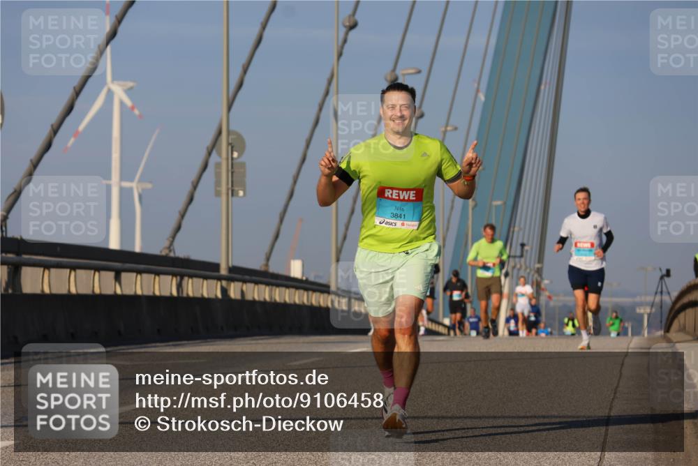 03.10.2025 - Köhlbrandbrückenlauf Strokosch-Dieckow http://msf.ph/oto/9106458 03.10.2025 09:35:25 Position 2 3841 meine-sportfotos.de