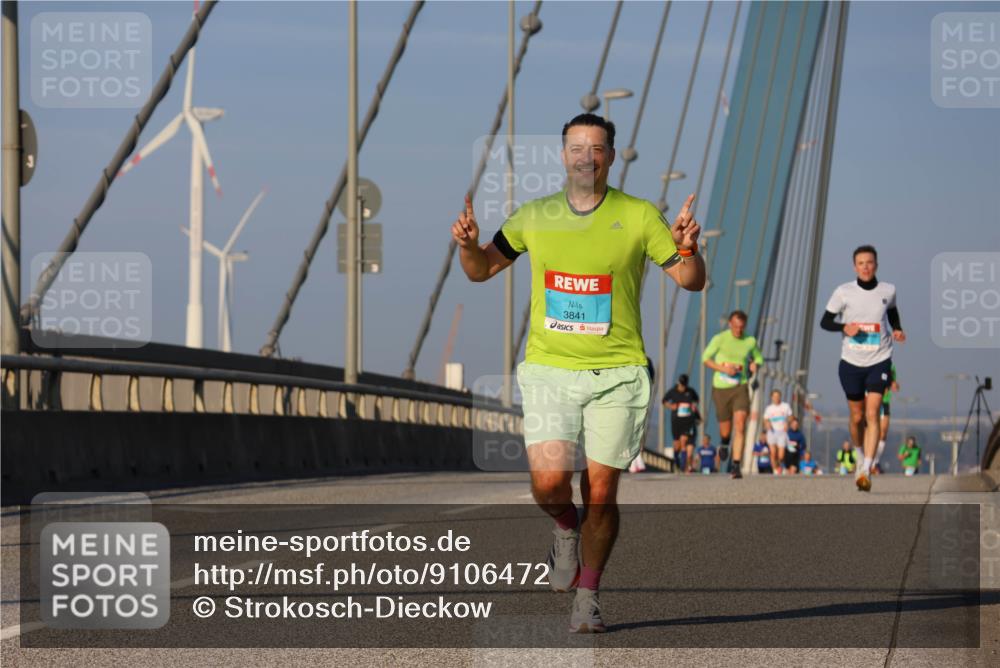 03.10.2025 - Köhlbrandbrückenlauf Strokosch-Dieckow http://msf.ph/oto/9106472 03.10.2025 09:35:25 Position 2 3841 meine-sportfotos.de