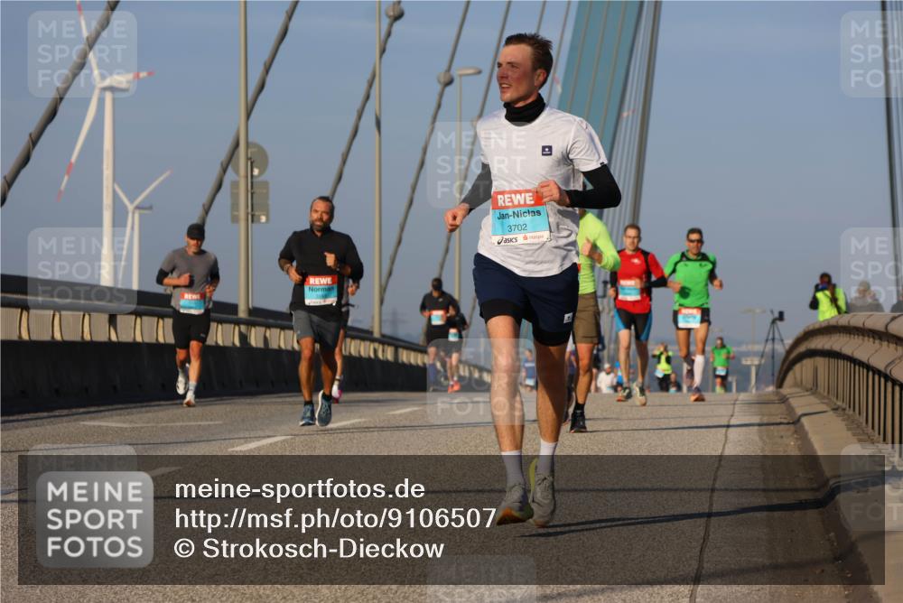 03.10.2025 - Köhlbrandbrückenlauf Strokosch-Dieckow http://msf.ph/oto/9106507 03.10.2025 09:35:32 Position 2 3702 meine-sportfotos.de