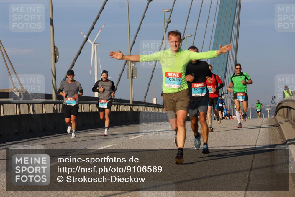 03.10.2025 - Köhlbrandbrückenlauf Strokosch-Dieckow http://msf.ph/oto/9106569 03.10.2025 09:35:36 Position 2 1462, 3193 meine-sportfotos.de