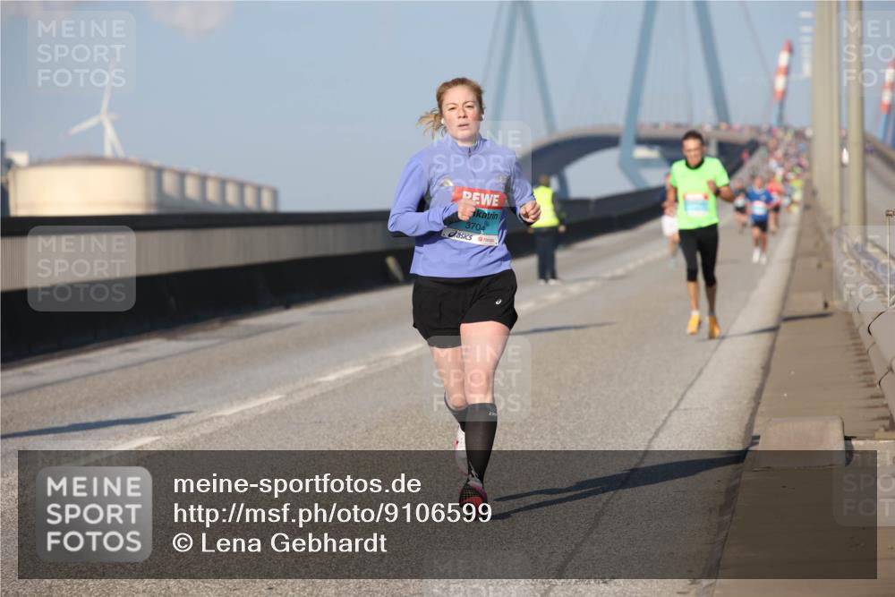 03.10.2025 - Köhlbrandbrückenlauf Lena Gebhardt http://msf.ph/oto/9106599 03.10.2025 09:39:26 Position 2 3704 meine-sportfotos.de