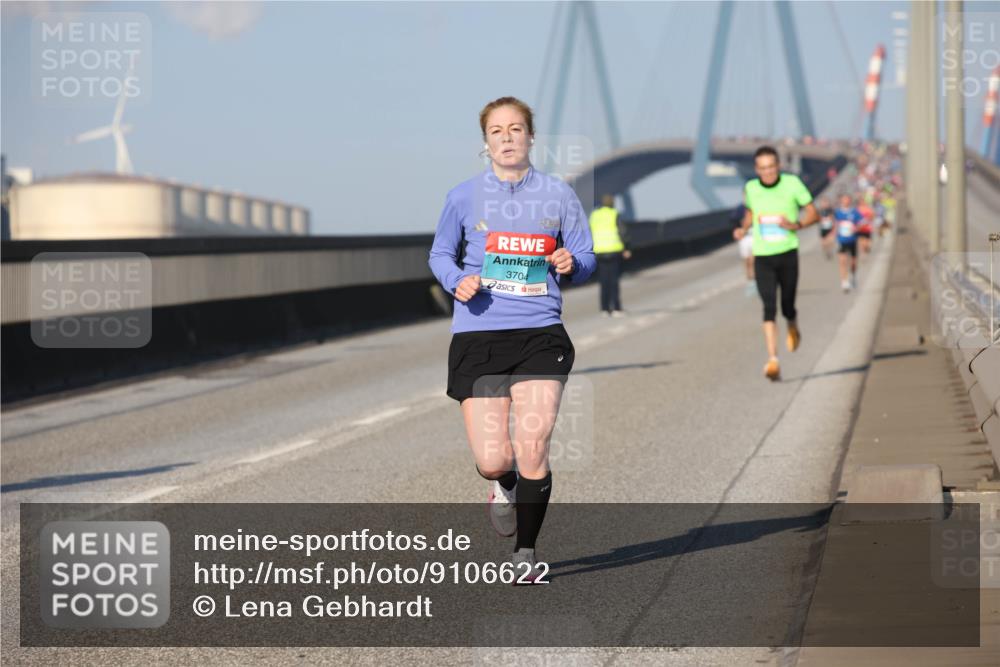 03.10.2025 - Köhlbrandbrückenlauf Lena Gebhardt http://msf.ph/oto/9106622 03.10.2025 09:39:26 Position 2 3704 meine-sportfotos.de