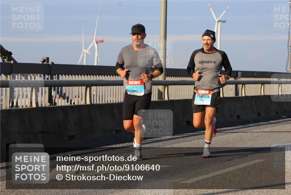 03.10.2025 - Köhlbrandbrückenlauf Strokosch-Dieckow http://msf.ph/oto/9106640 03.10.2025 09:35:41 Position 2 3785, 1037 meine-sportfotos.de