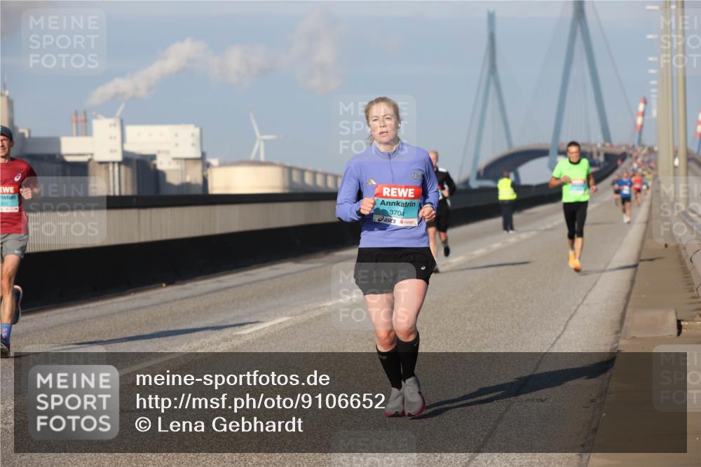 03.10.2025 - Köhlbrandbrückenlauf Lena Gebhardt http://msf.ph/oto/9106652 03.10.2025 09:39:27 Position 2 035, 3704 meine-sportfotos.de