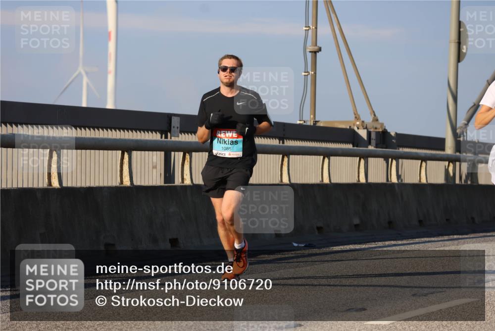 03.10.2025 - Köhlbrandbrückenlauf Strokosch-Dieckow http://msf.ph/oto/9106720 03.10.2025 09:35:50 Position 2 1085 meine-sportfotos.de