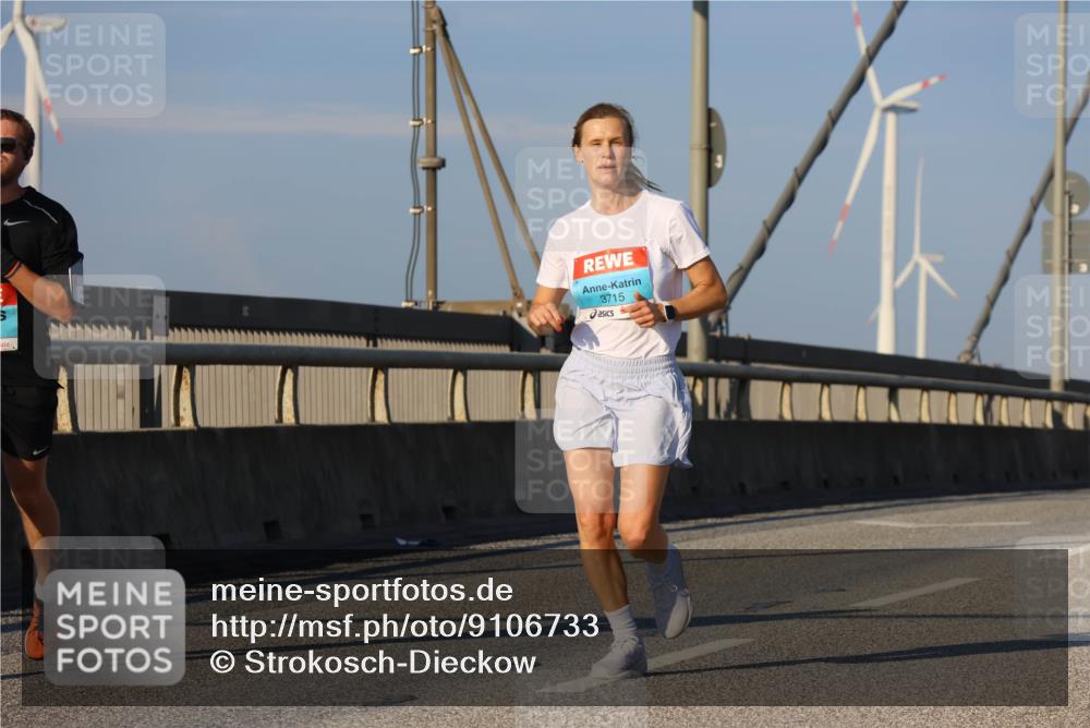 03.10.2025 - Köhlbrandbrückenlauf Strokosch-Dieckow http://msf.ph/oto/9106733 03.10.2025 09:35:51 Position 2 3715 meine-sportfotos.de
