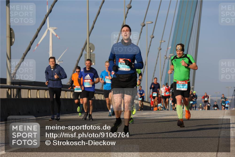 03.10.2025 - Köhlbrandbrückenlauf Strokosch-Dieckow http://msf.ph/oto/9106764 03.10.2025 09:35:57 Position 2 1016, 2703 meine-sportfotos.de