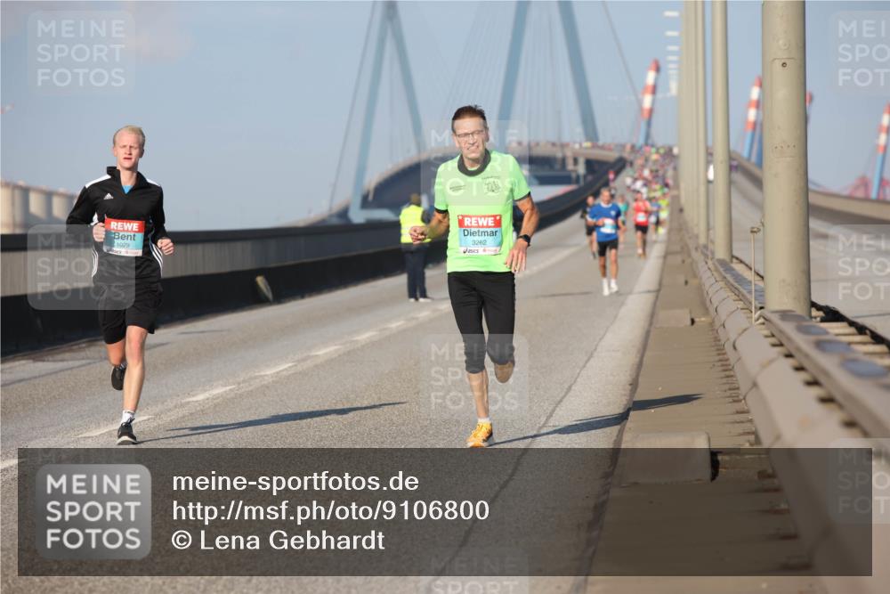 03.10.2025 - Köhlbrandbrückenlauf Lena Gebhardt http://msf.ph/oto/9106800 03.10.2025 09:39:30 Position 2 1029, 3262 meine-sportfotos.de