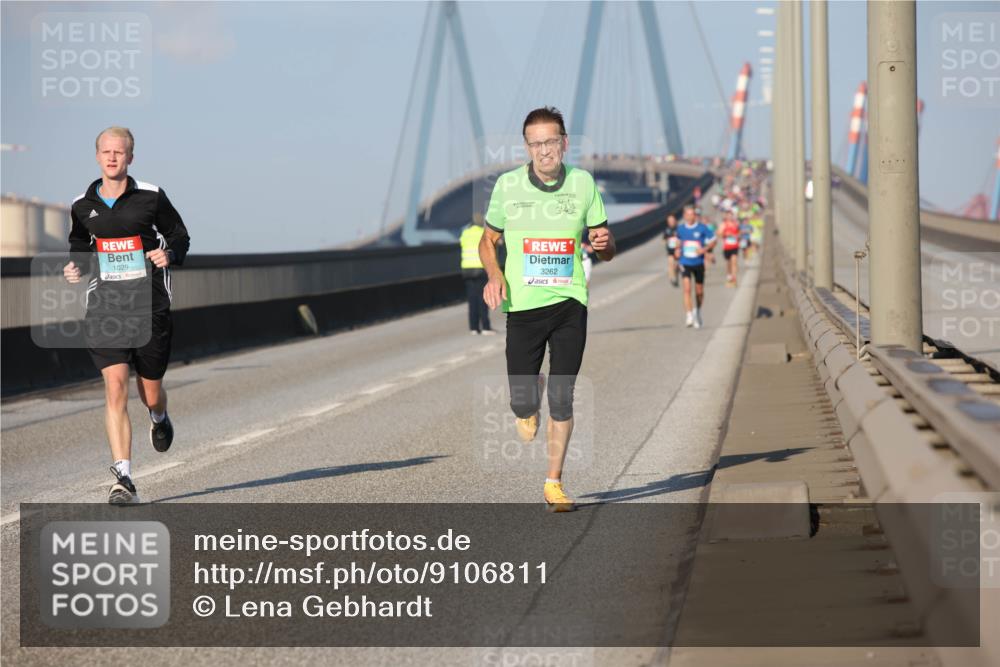 03.10.2025 - Köhlbrandbrückenlauf Lena Gebhardt http://msf.ph/oto/9106811 03.10.2025 09:39:31 Position 2 1029, 3262 meine-sportfotos.de