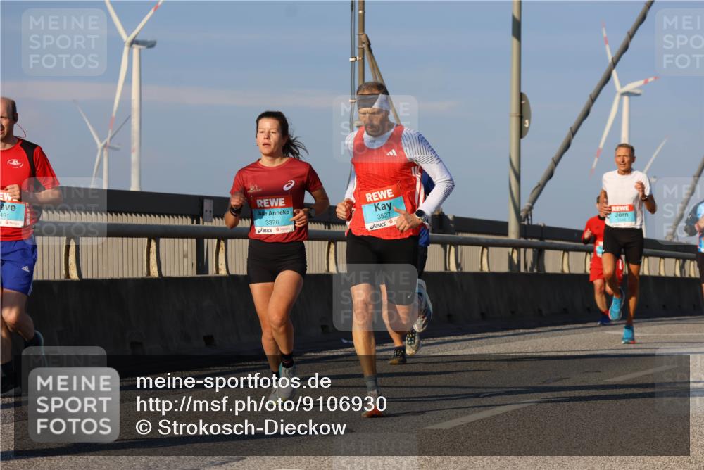 03.10.2025 - Köhlbrandbrückenlauf Strokosch-Dieckow http://msf.ph/oto/9106930 03.10.2025 09:36:14 Position 2 491, 3376, 3527 meine-sportfotos.de