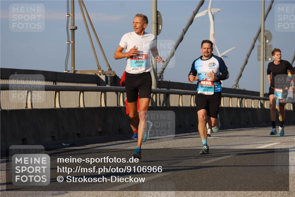 03.10.2025 - Köhlbrandbrückenlauf Strokosch-Dieckow http://msf.ph/oto/9106966 03.10.2025 09:36:17 Position 2 1048, 2879 meine-sportfotos.de