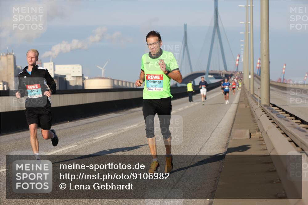 03.10.2025 - Köhlbrandbrückenlauf Lena Gebhardt http://msf.ph/oto/9106982 03.10.2025 09:39:34 Position 2 1029, 3262 meine-sportfotos.de