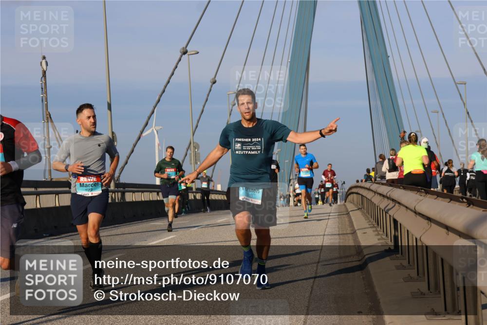03.10.2025 - Köhlbrandbrückenlauf Strokosch-Dieckow http://msf.ph/oto/9107070 03.10.2025 09:36:28 Position 2 2024, 1860, 1069 meine-sportfotos.de