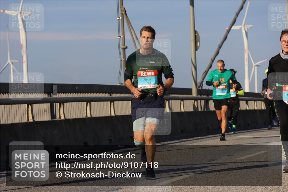 03.10.2025 - Köhlbrandbrückenlauf Strokosch-Dieckow http://msf.ph/oto/9107118 03.10.2025 09:36:31 Position 2 3763 meine-sportfotos.de