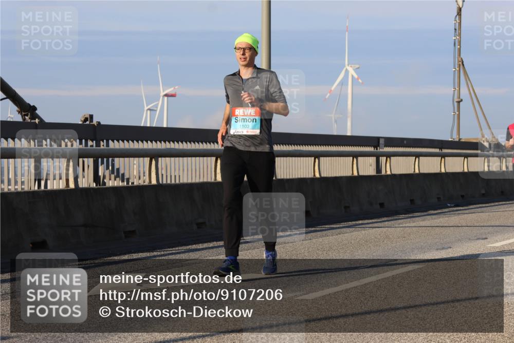 03.10.2025 - Köhlbrandbrückenlauf Strokosch-Dieckow http://msf.ph/oto/9107206 03.10.2025 09:36:41 Position 2 1103 meine-sportfotos.de